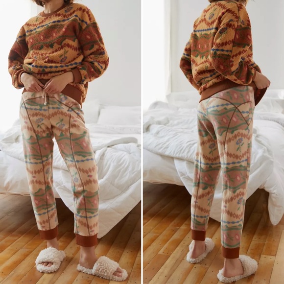 Urban Outfitters Out From Under Outlander Fleece Jogger Pants - Picture 6 of 6